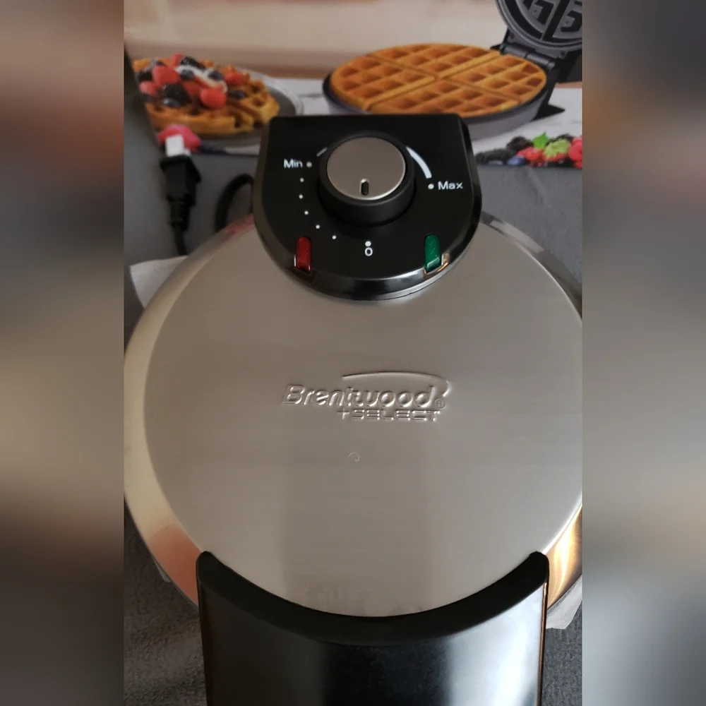 Belgian waffle maker - Picture 3 of 4
